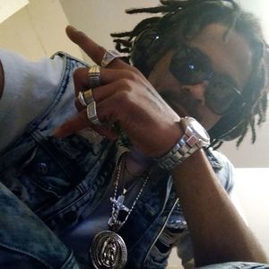 Meet your Posher, Travis